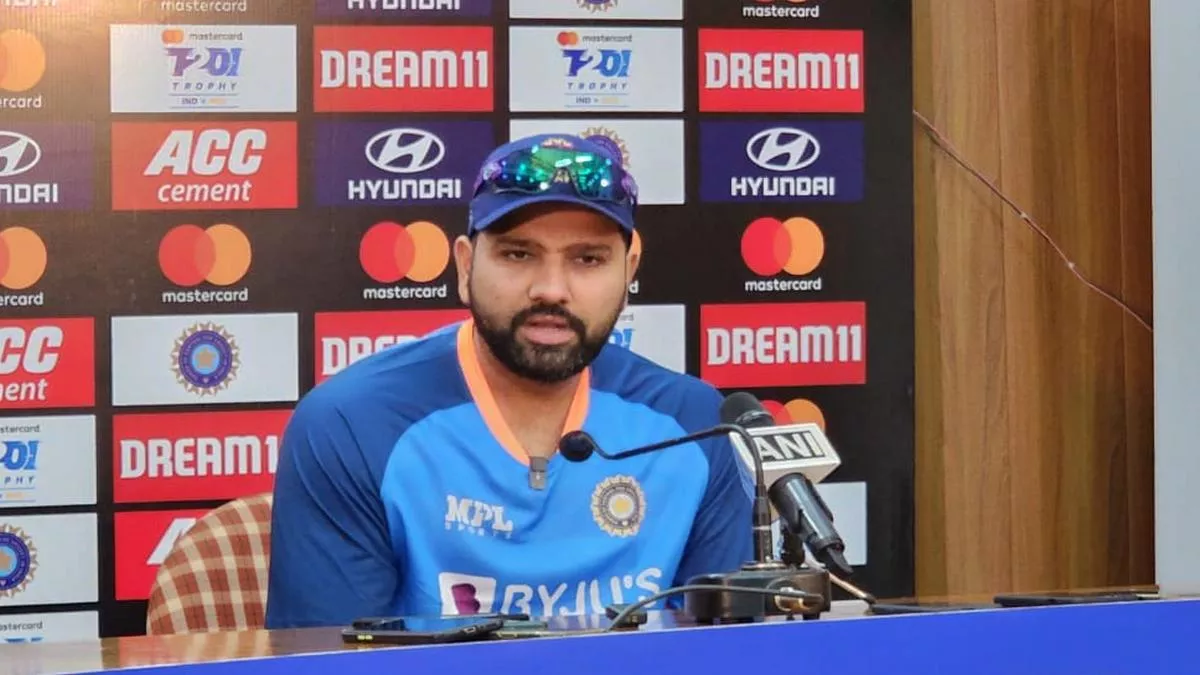 Ind vs Aus T20 Match: मोहाली में अभ्यास करने पहुंची भारतीय टीम, कैप्टन रोहित शर्मा ने अर्शदीप को लेकर कही बड़ी बात - Ind vs Aus T20 Match Indian team practice at