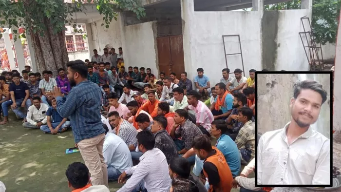 प्रेमी के साथ मिलकर पत्नी ने पति की हत्या की। फाइल फोटो- मृतक पति