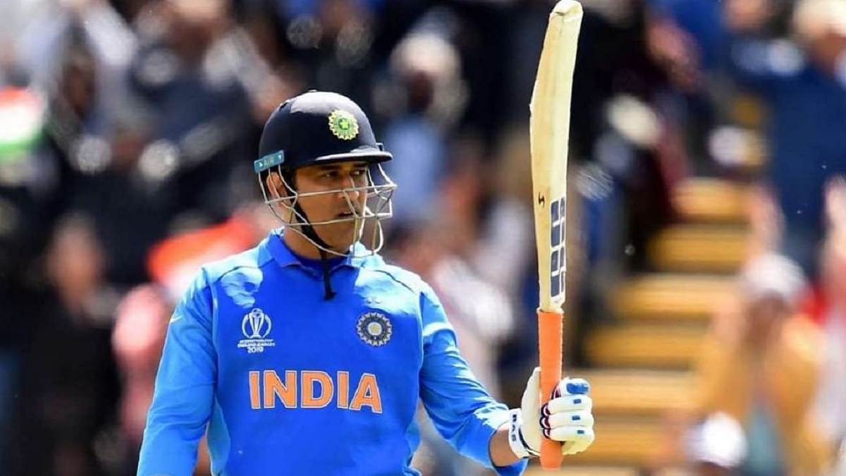 gautam gambhir says ms dhoni sacrificed batting due to captaincy