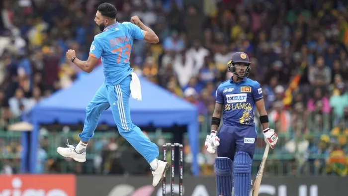 क्रिकेट का 'WOW Spell', Mohammed Siraj ने SL को दिया गहरा जख्म
