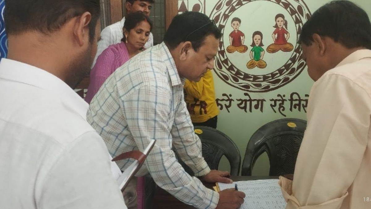 https://www.jagranimages.com/images/newimg/18092025/18_09_2025-ambedkarnagar_news_24051792.jpg