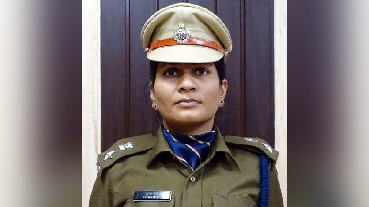 https://www.jagranimages.com/images/newimg/18092025/18_09_2025-astha_modi_24051143.jpg