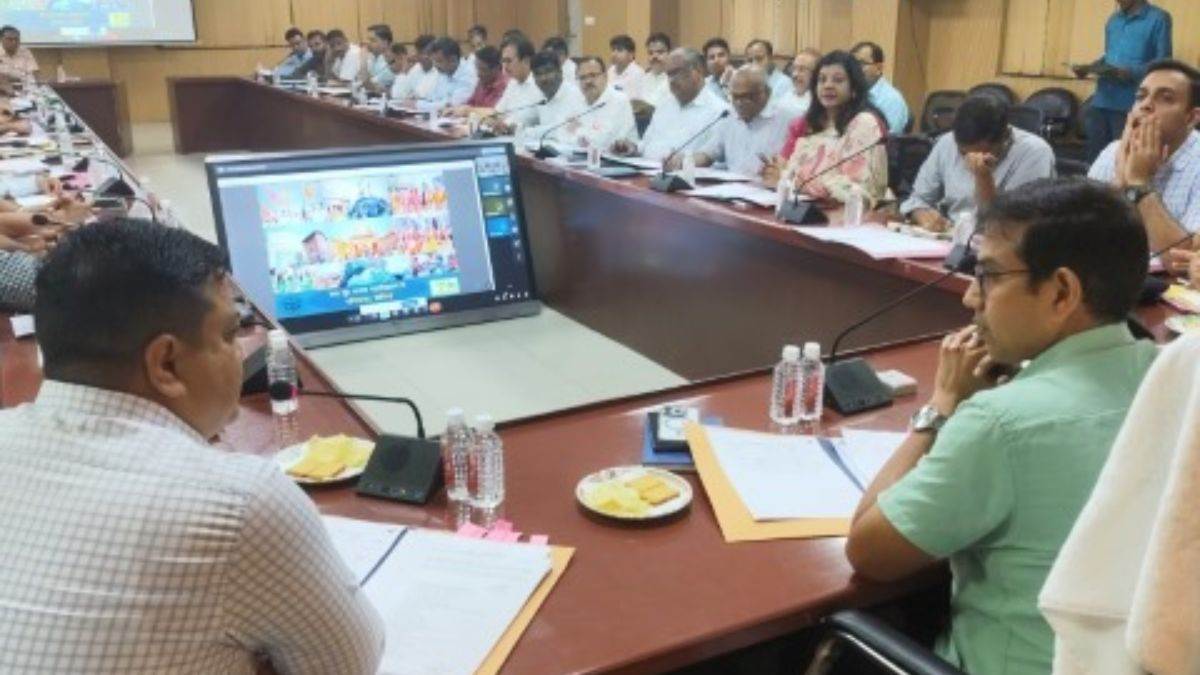 https://www.jagranimages.com/images/newimg/18092025/18_09_2025-ayodhya_news_24051510.jpg