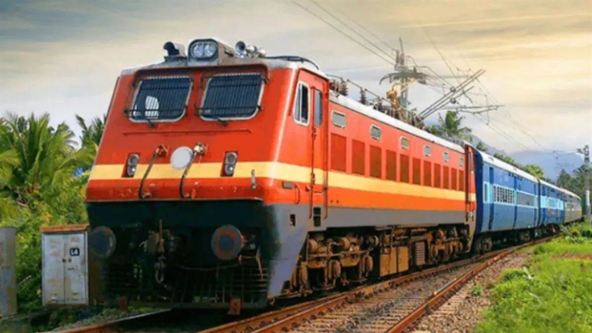 https://www.jagranimages.com/images/newimg/18092025/18_09_2025-chandigarh_to_udaipur_train_24051943.jpg