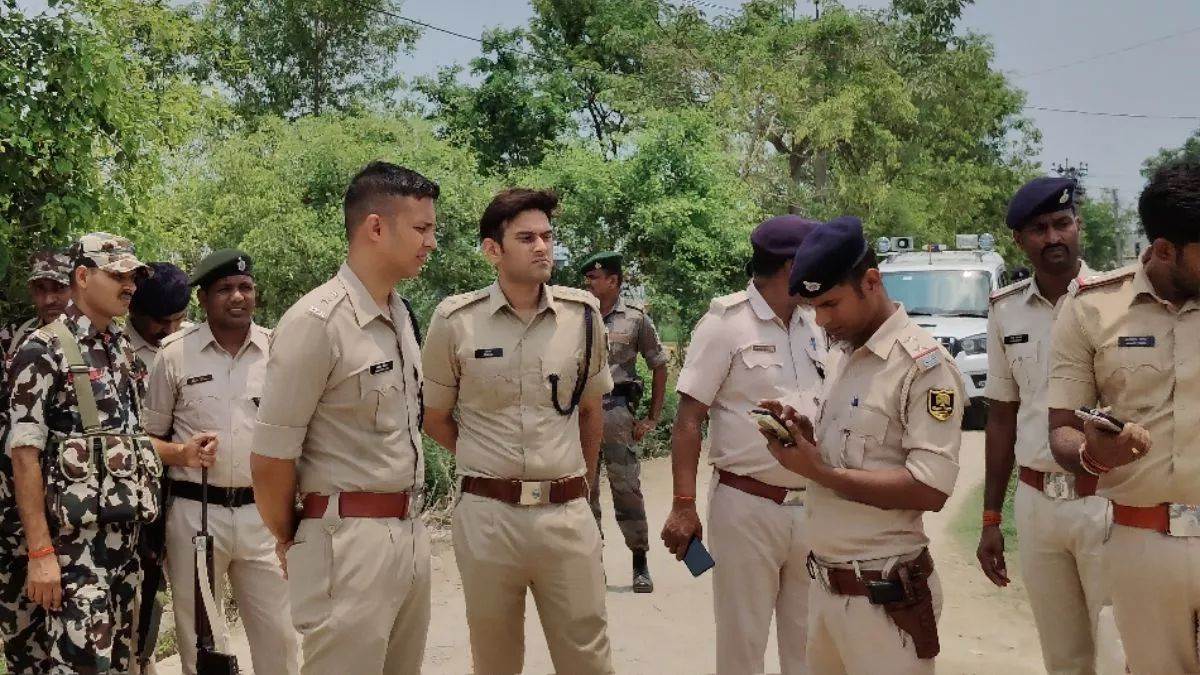 https://www.jagranimages.com/images/newimg/18092025/18_09_2025-gopalganj_police_24051462.jpg