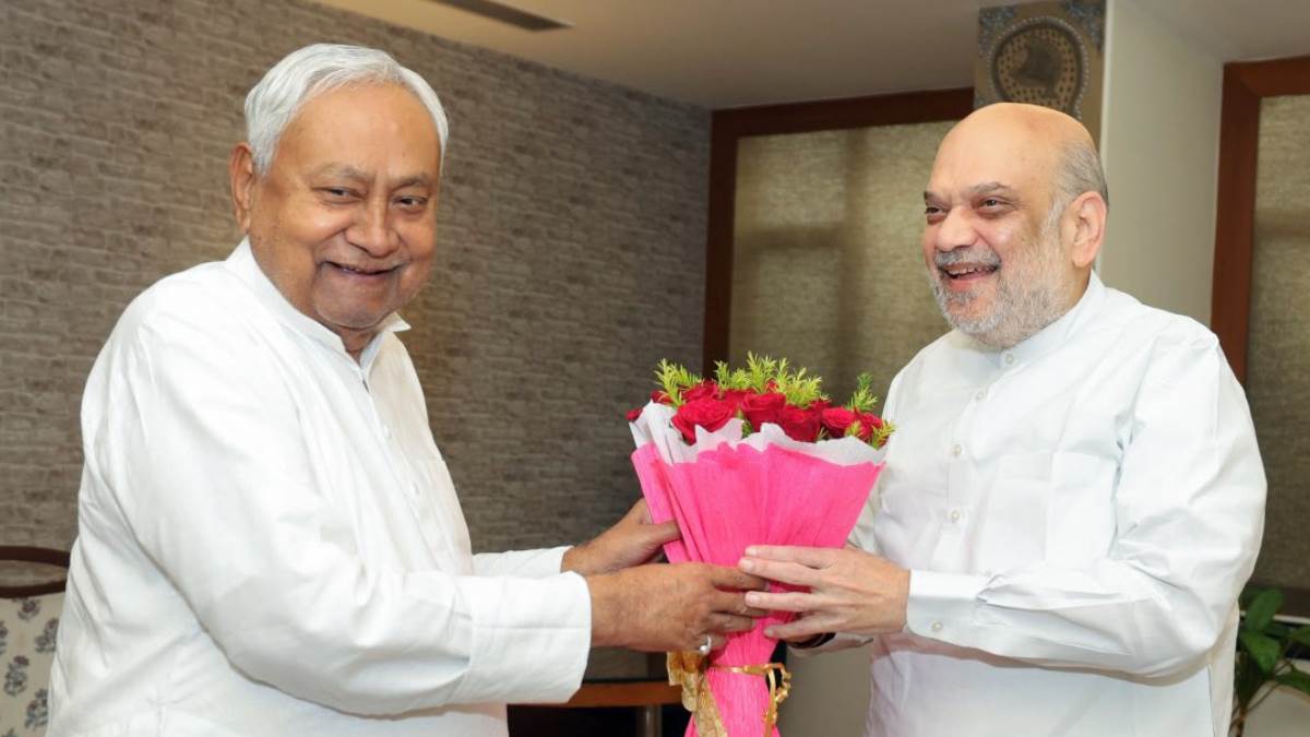 https://www.jagranimages.com/images/newimg/18092025/18_09_2025-nitish_amit_24051823.jpg