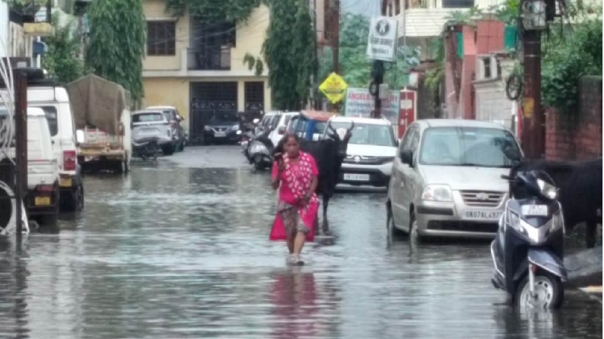 https://www.jagranimages.com/images/newimg/18092025/18_09_2025-rain_rks_24051691.jpg