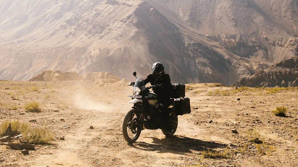 https://www.jagranimages.com/images/newimg/18092025/18_09_2025-royal_enfield_himalayan_450_24051443.jpg