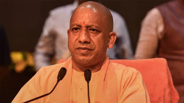 CM Yogi Hathras Visit: सीएम के स्वागत के लिए तैयार हाथरस, हजारों जवान चप्पे-चप्पे पर तैनात; इन रूटों से बचें