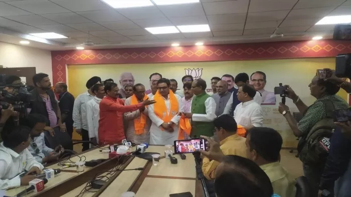 सिद्धार्थ तिवारी ने कांग्रेस को छोड़कर भाजपा का थामा दामन (फोटो- नई दुनिया)