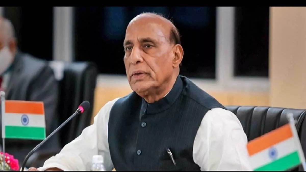 रक्षा मंत्री राजनाथ सिंह ने सेना के शीर्ष कमांडरों को किया संबोधित, कहा-  सेना को अनिश्चितताओं के लिए हमेशा रहना चाहिए तैयार - Defense Minister  Rajnath ...