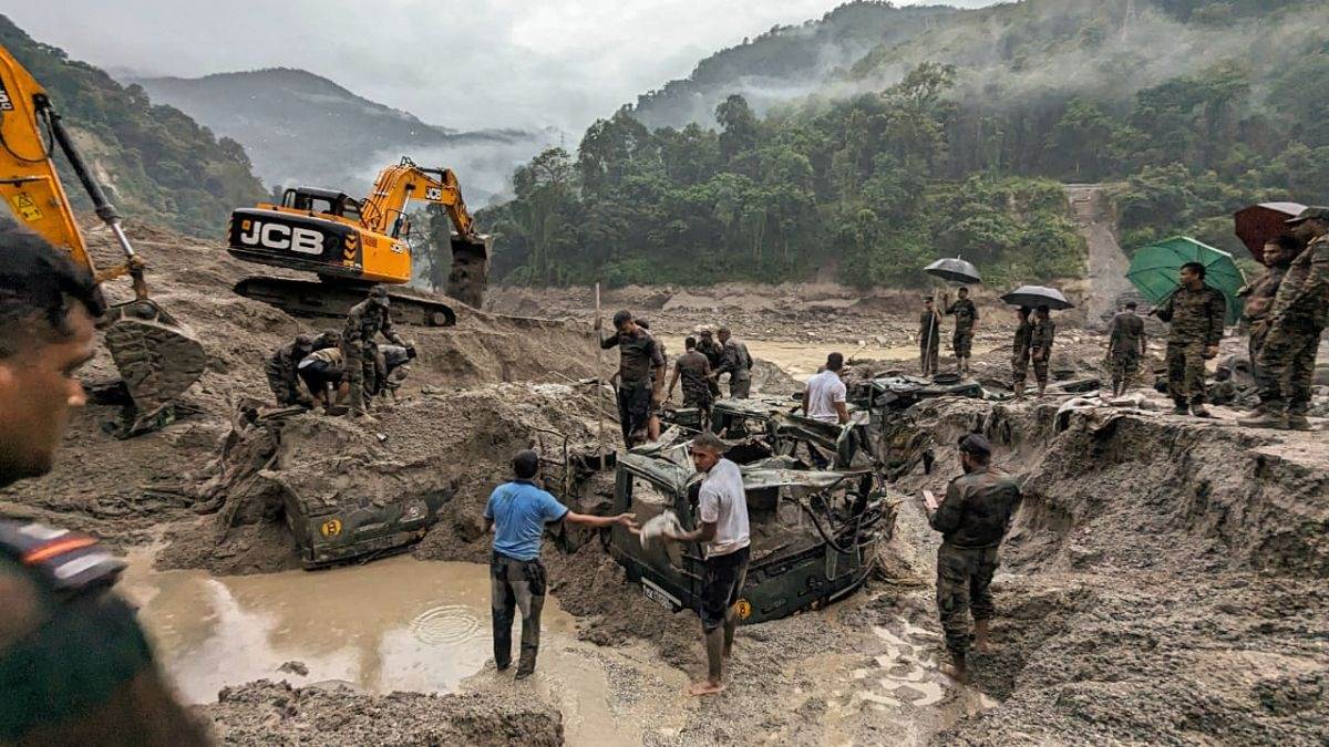 https://www.jagranimages.com/images/newimg/18102023/18_10_2023-sikkim_flood_23559142.jpg