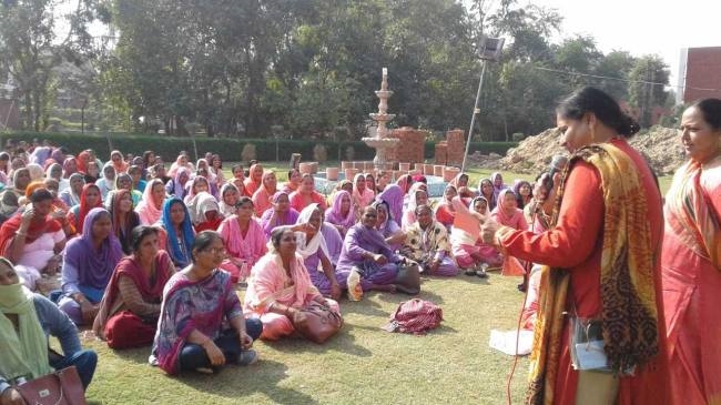 Anganwadi workers ready to end the strike on assurance in writing - Haryana  Ambala General News