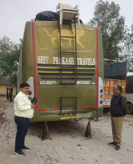 overload bus seize going to bihar without fitness and insurance