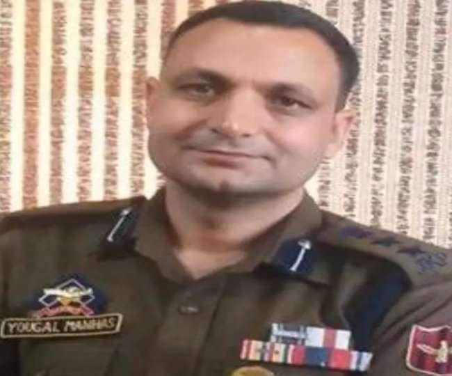 एसएसपी कुपवाड़़ा युगल मन्हास ने बताया कि तीनो किशोर हथियारों की ट्रेनिंग लेने के लिए पार जा रहे थे।