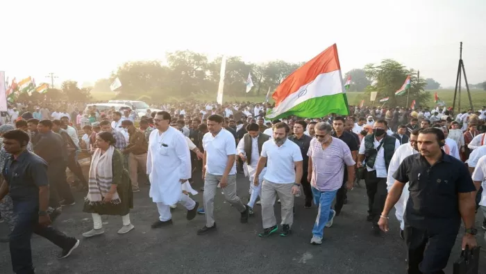 महाराष्ट्र में यात्रा के 12वें दिन शुक्रवार सुबह अकोला जिले के बालापुर से यात्रा फिर शुरू हुई