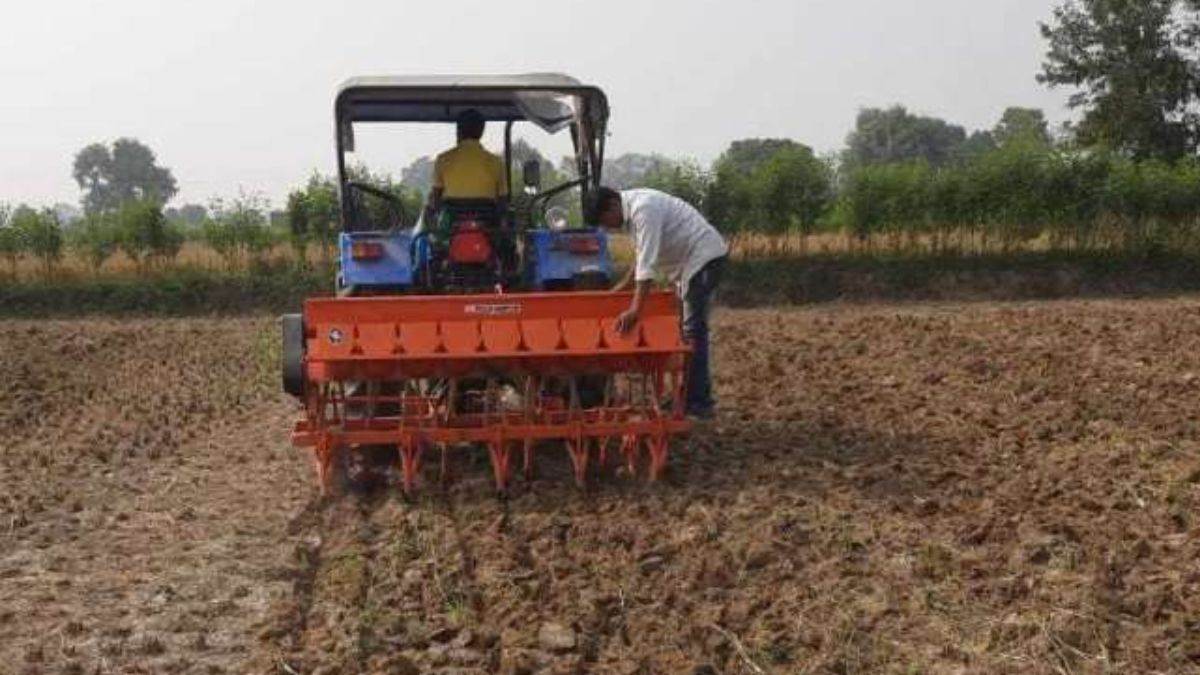 first delay in paddy harvesting and now delay in wheat sowing worries farmers of border areas