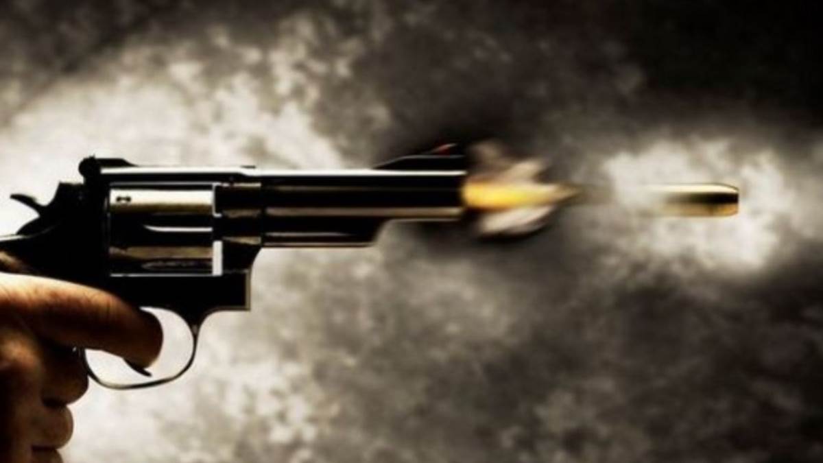 https://www.jagranimages.com/images/newimg/18112023/18_11_2023-firing_in_sangam_vihar_23583262.jpg