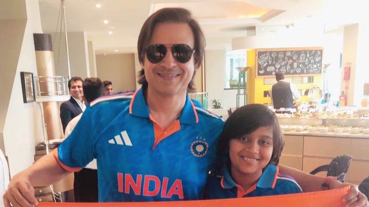 https://www.jagranimages.com/images/newimg/18112023/18_11_2023-ind_vs_aus_vivek_oberoi_23583543.jpg