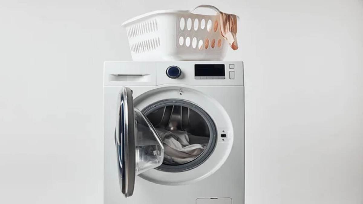 https://www.jagranimages.com/images/newimg/18112024/18_11_2024-best-washing-machine-cover-image_23833183.jpg