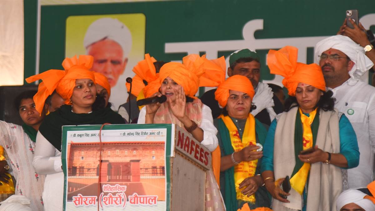 womens power roars in sarvakhaap panchayat if you want to love do it with the soil of your country