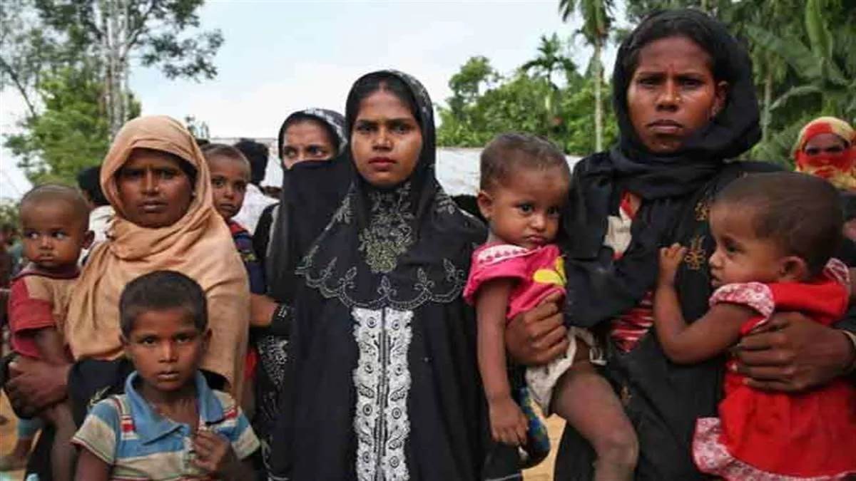 9 rohingyas coming from bangladesh were taken into custody fake identity cards and aadhaar cards were also recovered