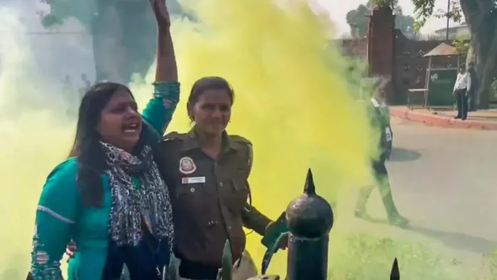 नीलम के भाई की याचिका पर आज होगी सुनवाई