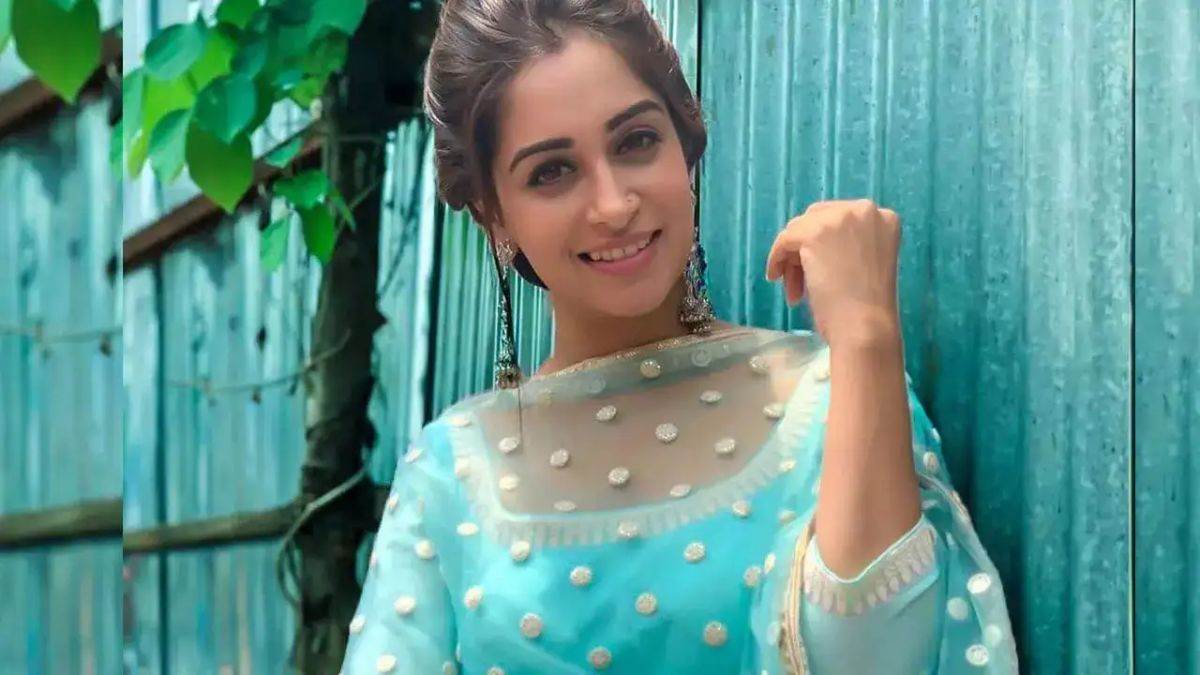https://www.jagranimages.com/images/newimg/18122024/18_12_2024-dipika_23850862.jpg