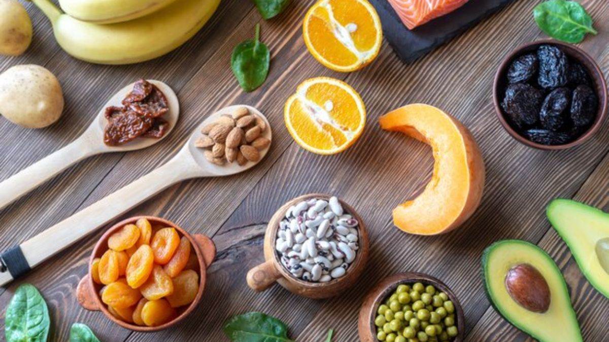 https://www.jagranimages.com/images/newimg/18122024/18_12_2024-protein_rich_fruits_23850704.jpg