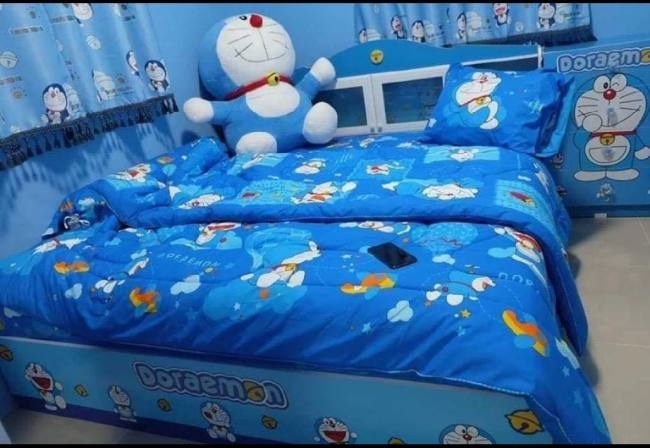 बच्चों के लिए कार्टून थीम पर सजाएं जा रहे रूम - Kids are being decorated on a cartoon theme for children बच्चों के लिए कार्टून थीम पर सजाएं जा रहे रूम - Kids are being decorated on a cartoon theme for children