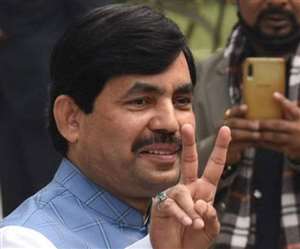 बिहार विधान परिषद चुनाव के लिए नामांकन दाखिल करने के दौरान शाहनवाज हुसैन। जागरण