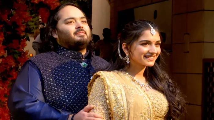 Anant Radhika Engagement: After the ceremony of Gol, Dhana and Chunri, Radhika and Akash exchanged rings