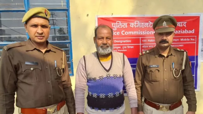 पसौंडा के मदीना होटल का एक वीडियो बुधवार को इंटरनेट मीडिया पर प्रसारित हुआ।