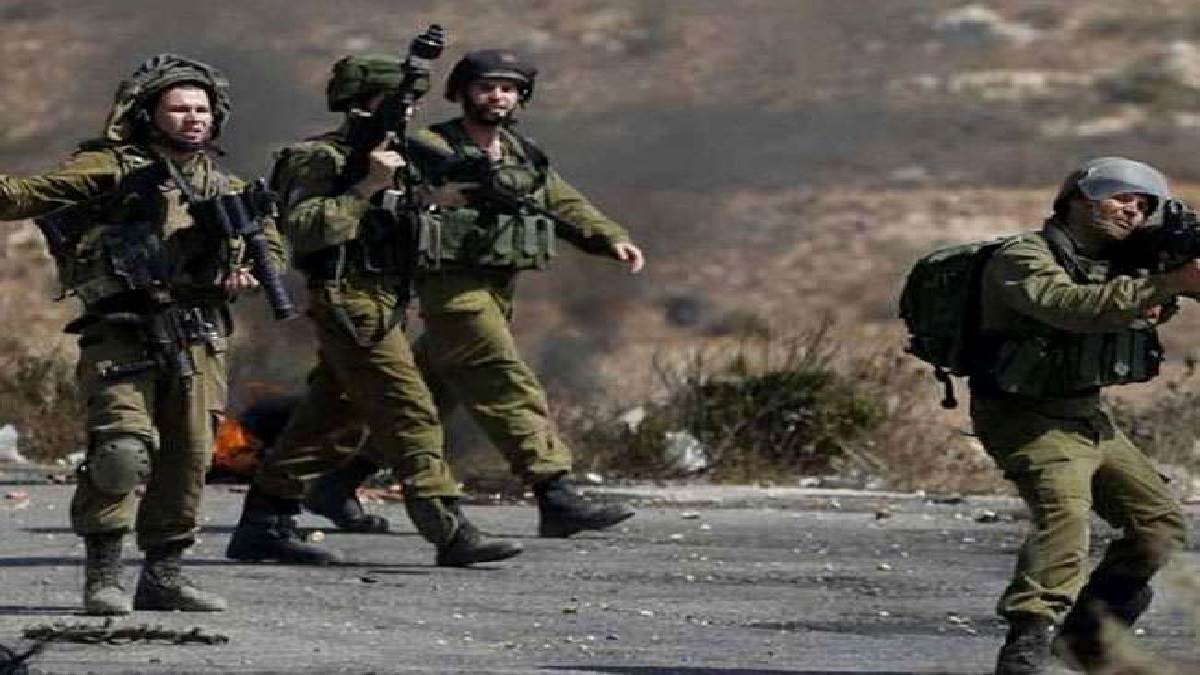 israel military kills 2 palestinians in west bank raid