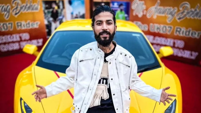अनुराग डोभाल ने खरीदी करोड़ों की लग्जरी कार। फोटो क्रेडिट- इंस्टाग्राम