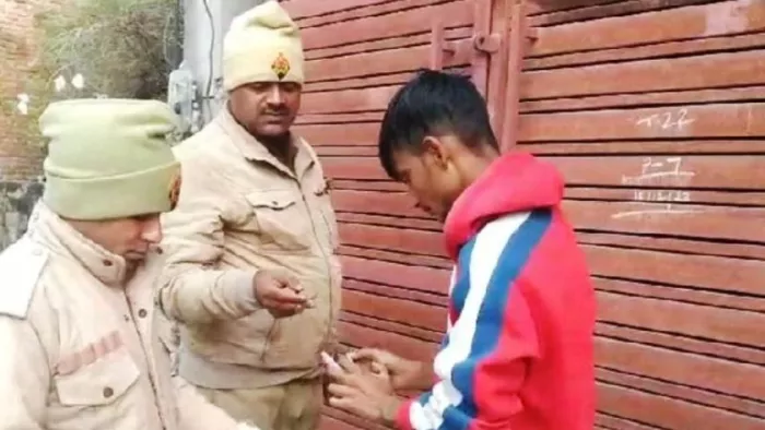 प्रेमी युगल के रंगरेलियां मनाने की सूचना पर प्रशासन ने रैस्टोरेंट को किया सीज