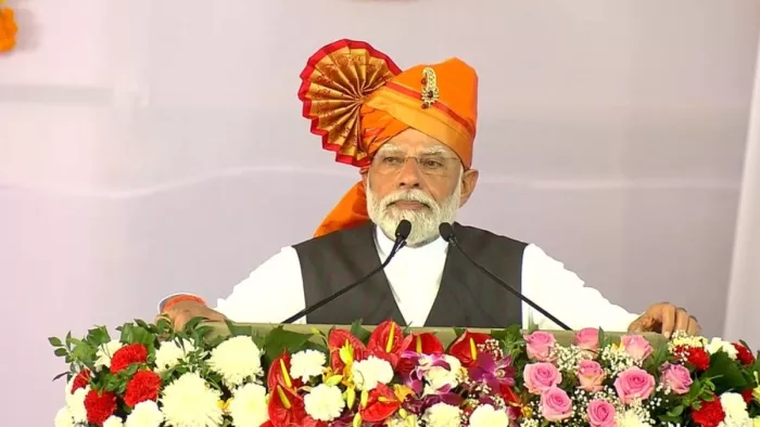 'टेंट में रामलला के दर्शन करने की दशकों पुरानी पीड़ा दूर हो रही'- PM