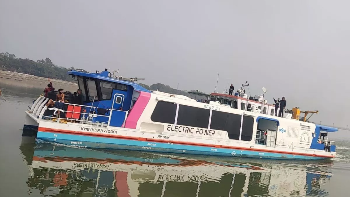 सागर आइलैंड से यूपी पहुंचा जलयान, 22 जनवरी को पीएम मोदी करेंगे उद्घाटन; इस कारण अयोध्या पहुंचने में हो रही दिक्कत