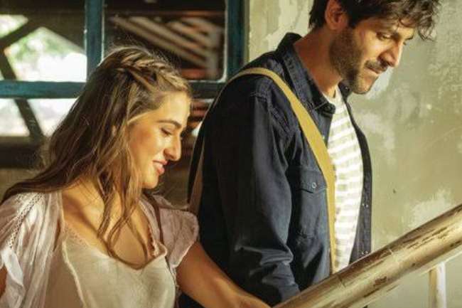 Love Aaj Kal Box Office Collection Day 5: गिरती ही जा रही है 'लव आज कल