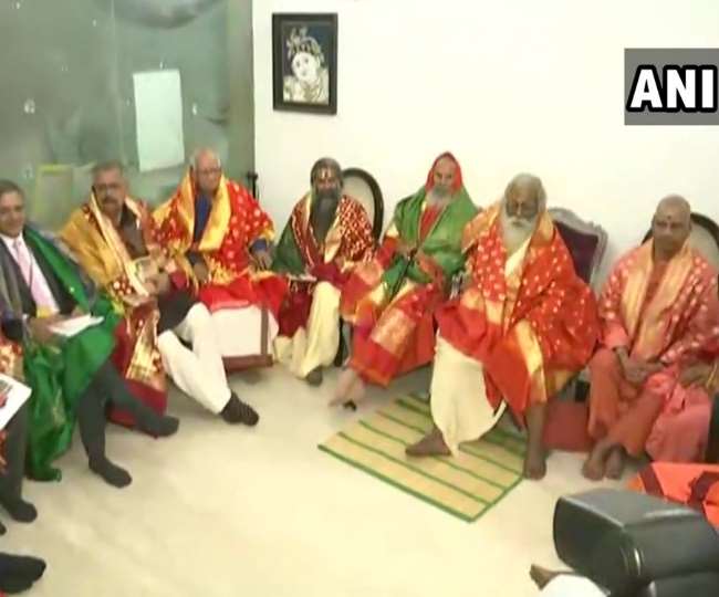 Ram Mandir Trust की पहली बैठक में बड़े फैसले, महंत नृत्य गोपाल चुने गए ट्रस्ट के अध्यक्ष और चंपत राय महासचिव