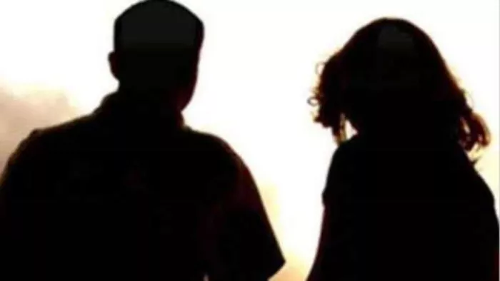 Dehradun Crime: कैंट कोतवाली पुलिस ने आरोपित के खिलाफ मुकदमा दर्ज कर लिया है।
