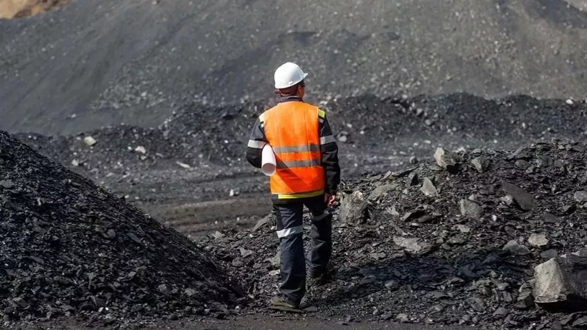 https://www.jagranimages.com/images/newimg/19022024/19_02_2024-coal_miners_23656164.jpg