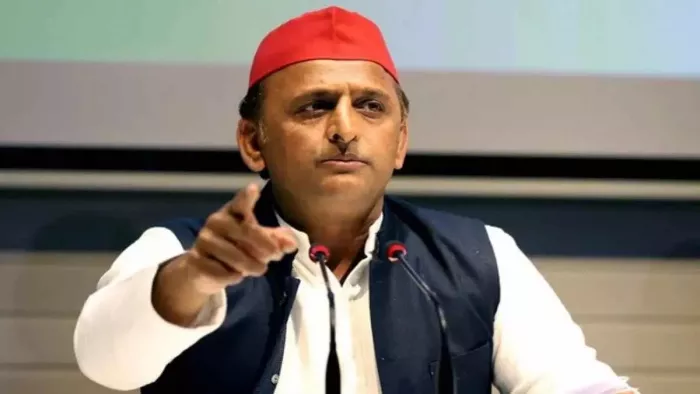 उर्दू इसी जमीन की भाषा, मुख्यमंत्री को उर्दू का मतलब नहीं मालूम- अखिलेश। (तस्वीर जागरण)