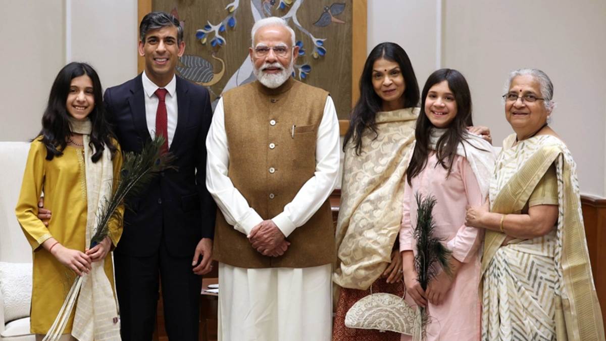 pm modi met former british prime minister rishi sunak on tuesday