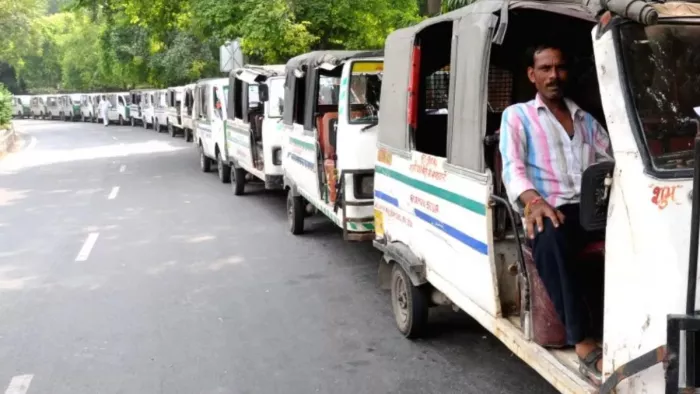 Vehicles In Rural Community नई सरकार बनने से पहले एक्शन मोड में दिल्ली सरकार, यमुना सफाई के बाद अब ...