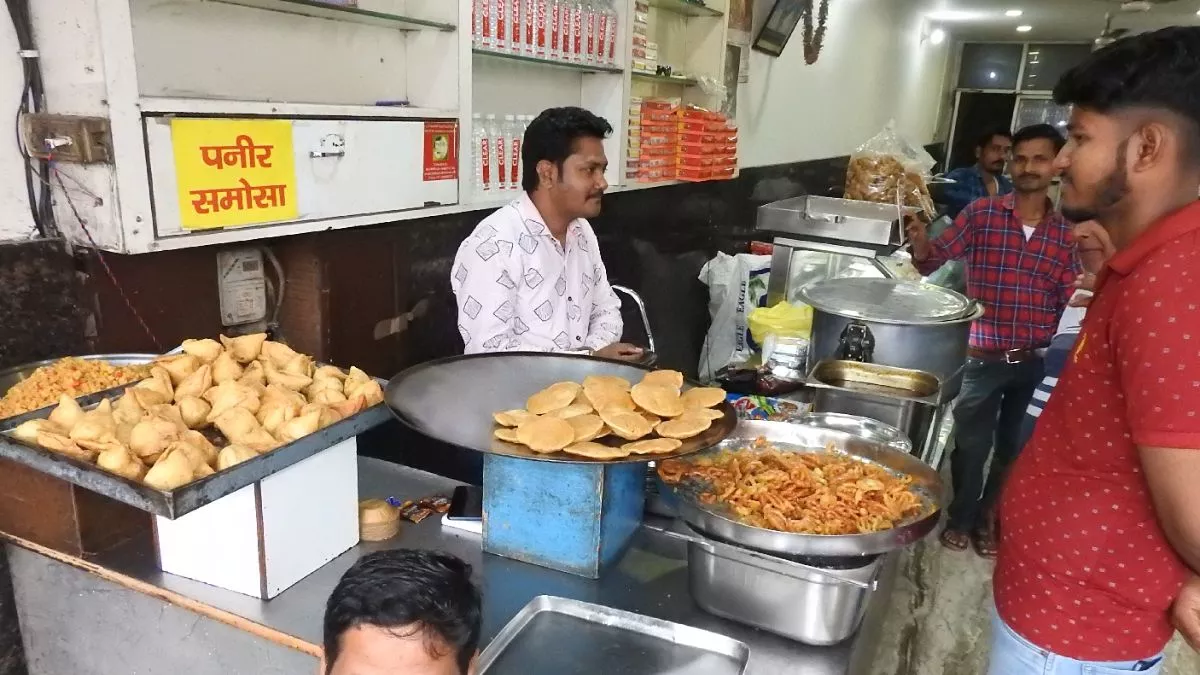 अन्नपूर्णा की पूड़ी-कचौड़ी का स्वाद लाजवाब। -जागरण