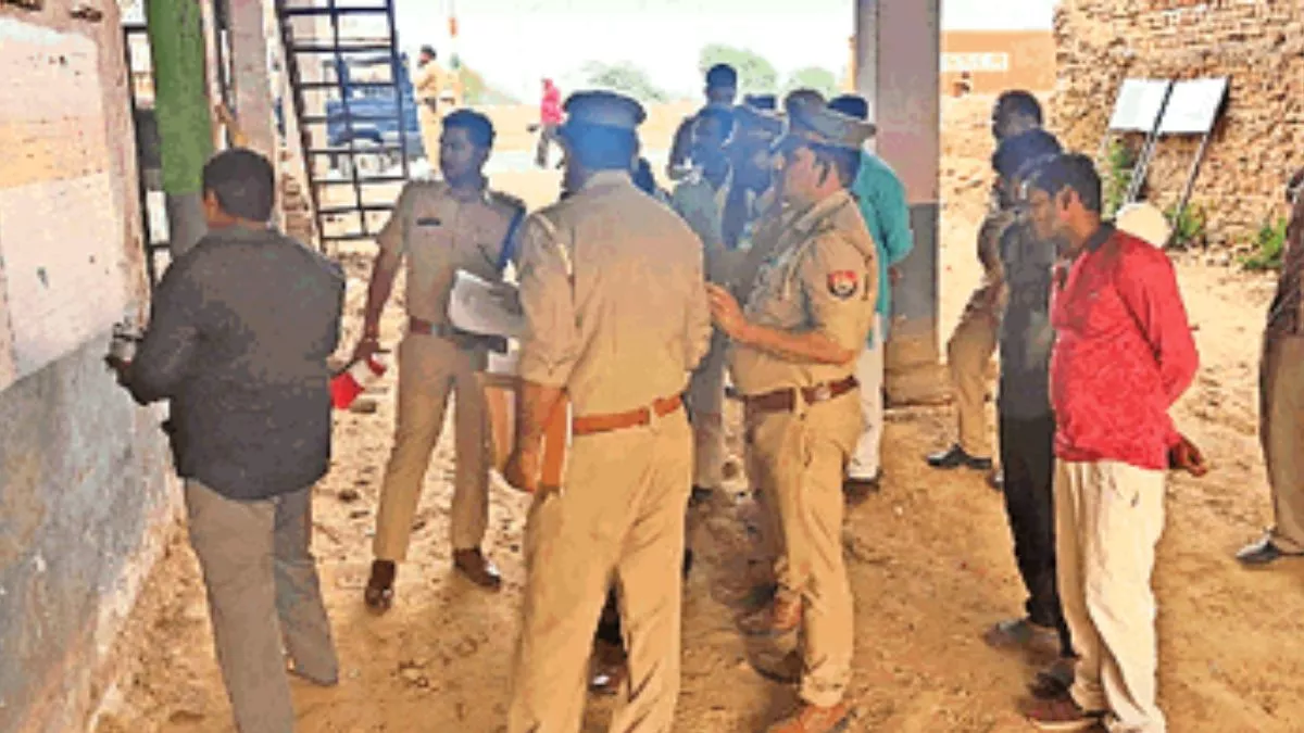 Kasganj News: अपराध जगत में सक्रिय रहकर राजबहादुर ने की थी अर्जित, जारी रहेगी कार्रवाई।