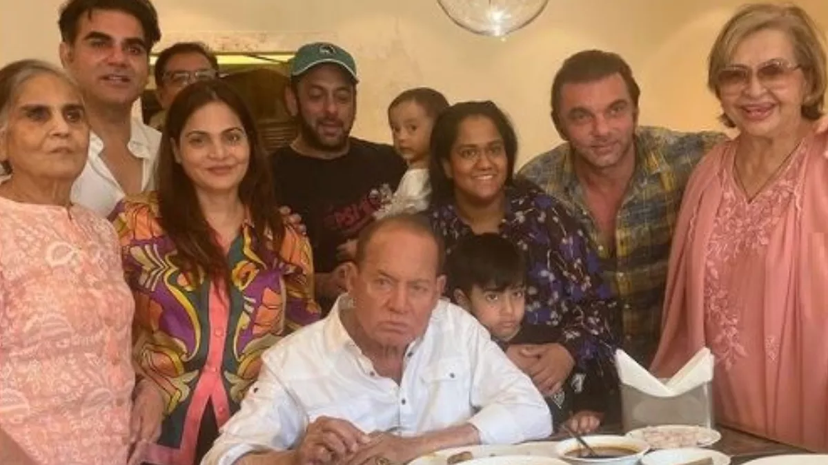 How Salim Khan introduced Helen to his first wife and children, Arbaaz revealed, via instagram