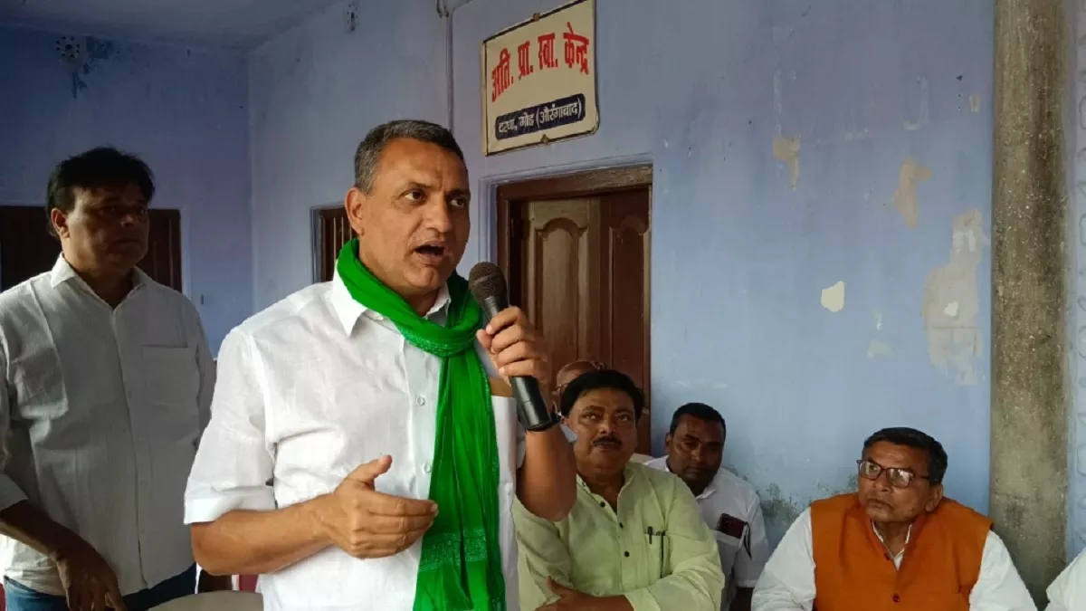 सवाल सत्ता से है व्यक्ति से नहीं, पीटे जा रहे बिहारी : सुधाकर सिंह
