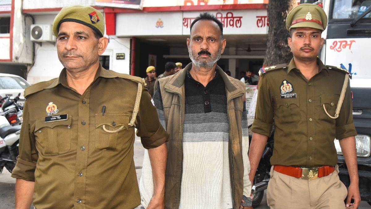 https://www.jagranimages.com/images/newimg/19032024/19_03_2024-muzaffarnagar_teacher_murder_case_23678621_19109481.jpg